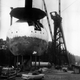 Illustration for article titled Photos of Famous Landmarks While They Were Still Under Construction